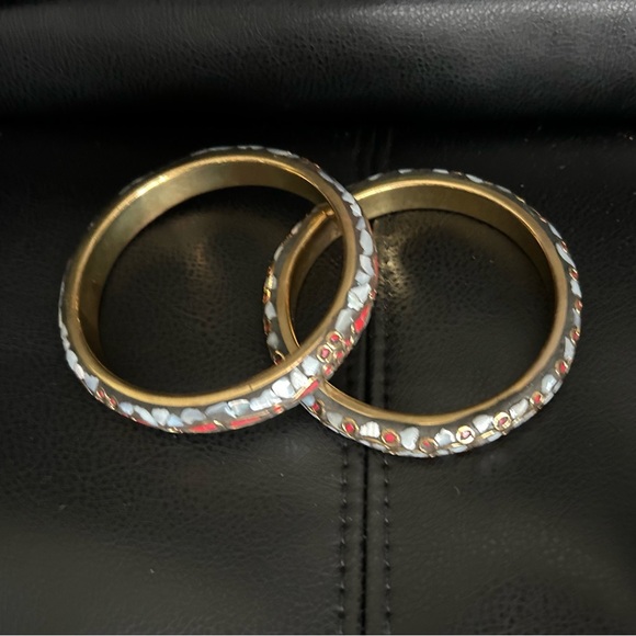 Pair of Beaded Bangle Cuff Bracelets in gold tone with White and Red Beads - Picture 6 of 12